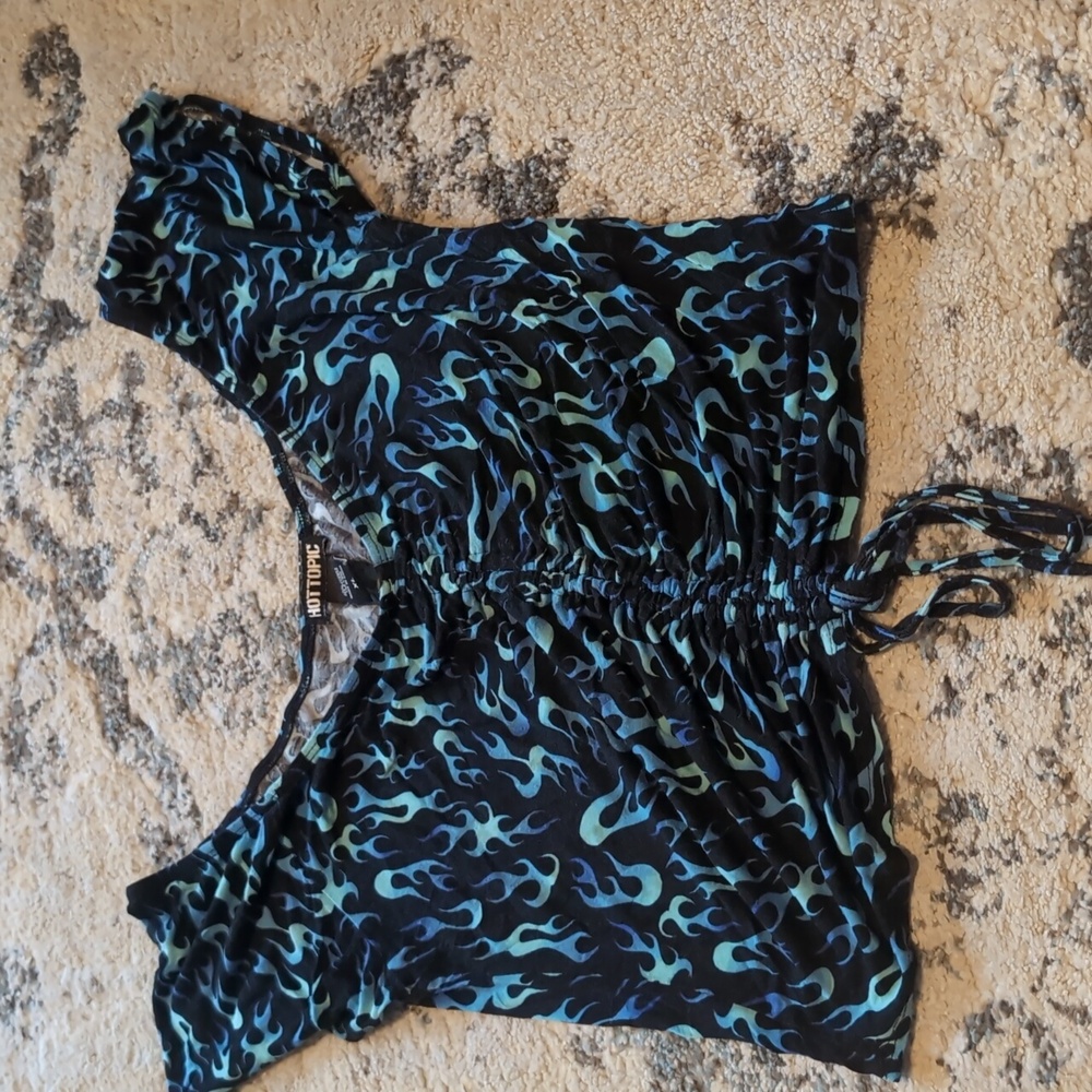 Black shirt with blue flames Hot Topic XL like new edgey rouched tie